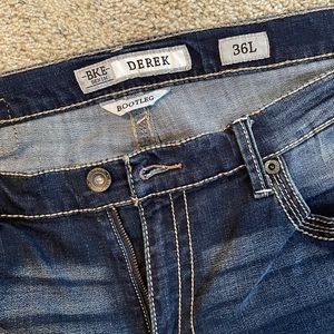 Buckle Derek 36L bootcut. Like new